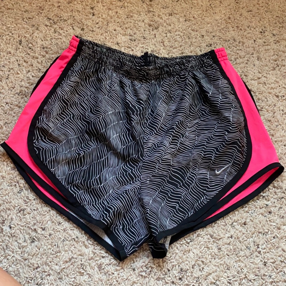 Nike athletic shorts Size S